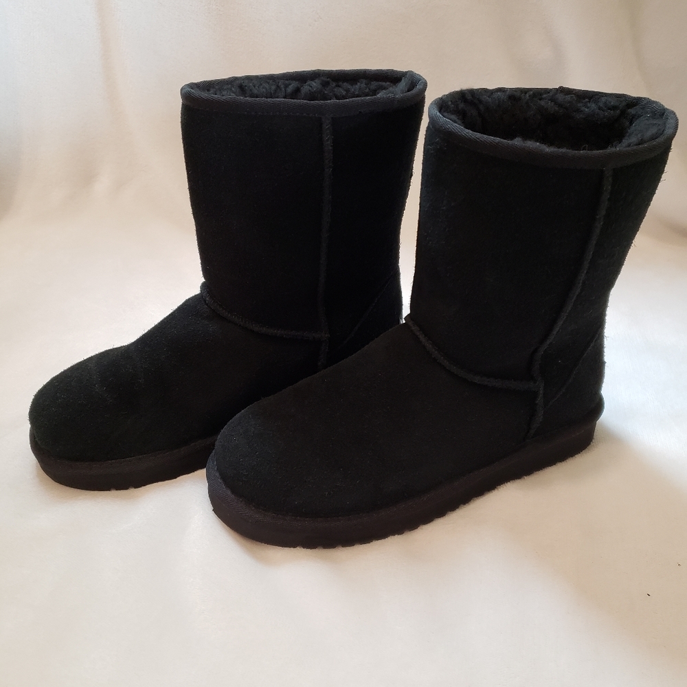 Koolaburra by Ugg womens short boot